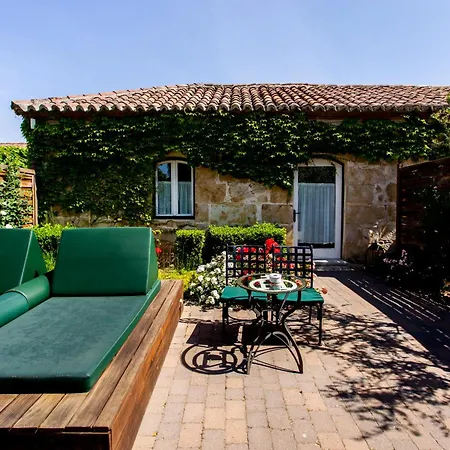 Hacienda Zorita Wine - Small Luxury 발베르돈