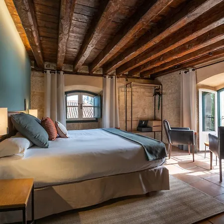 Hacienda Zorita Wine - Small Luxury 5* Valverdón